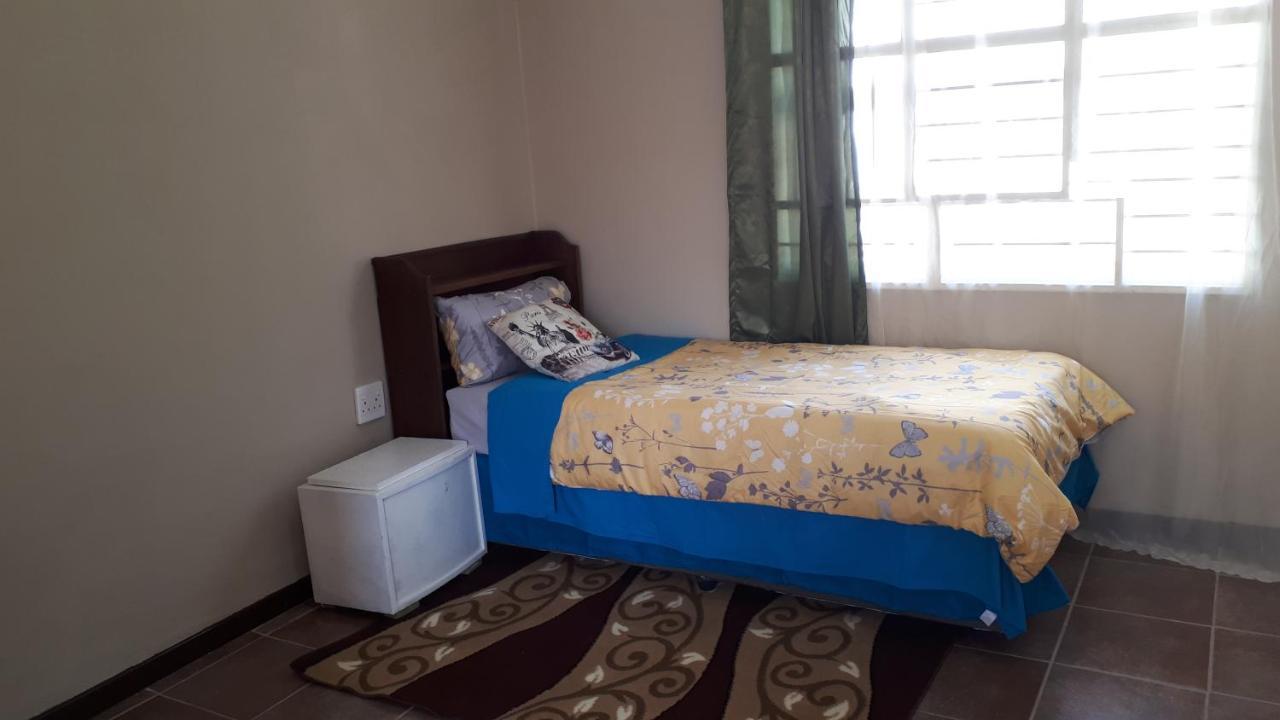Relax In Aberdeen Johannesburg Exterior foto