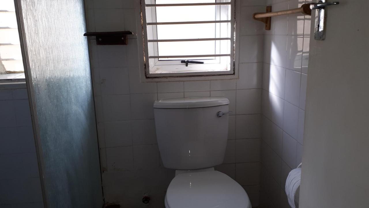 Relax In Aberdeen Johannesburg Exterior foto